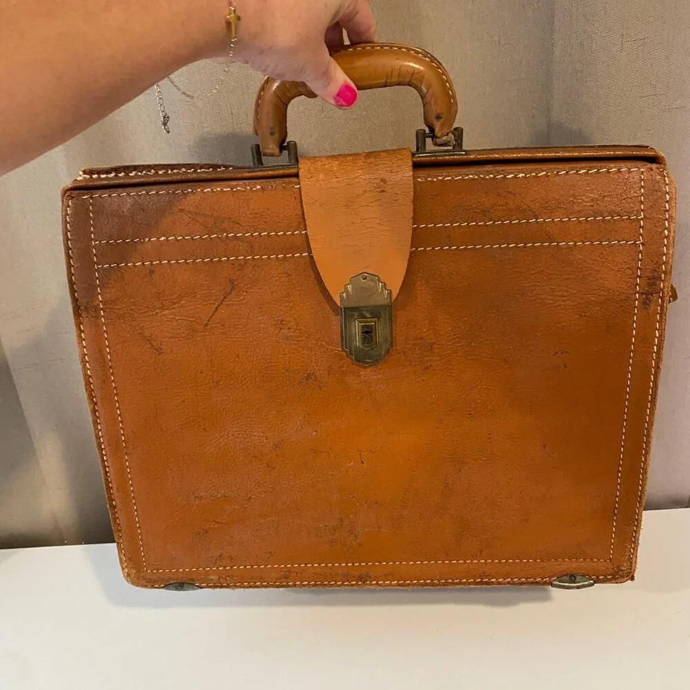 Vintage RexBilt Genuine Cowhide Leather Doctor’s Bag‎ Briefcase 13